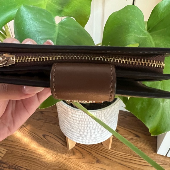 Coach Wallet - Picture 4 of 7